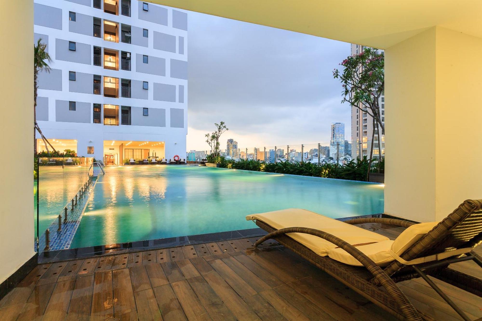 Spacious Saigon - Infinity Pool In Rivergate Хошимін Екстер'єр фото